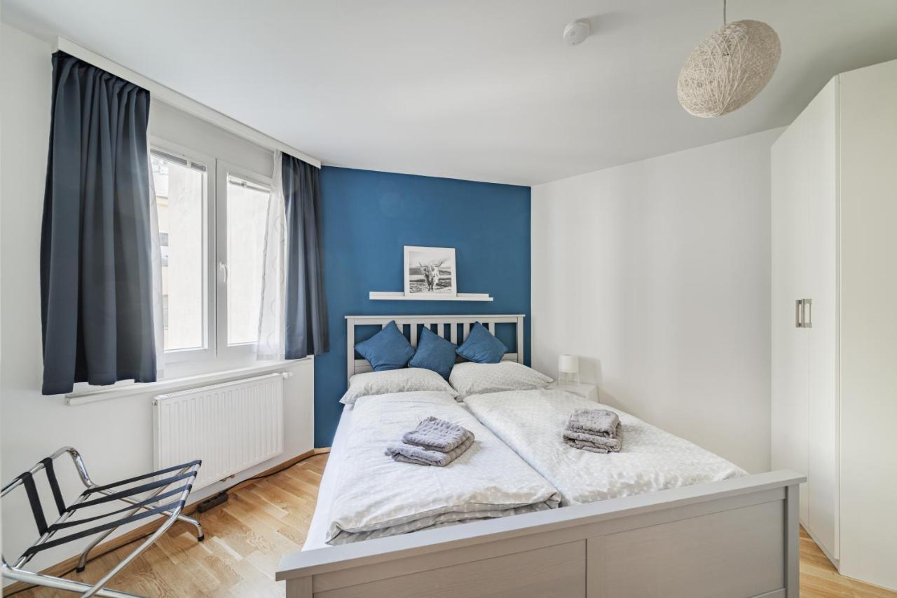 17 C&J'S Apartment Wina Bagian luar foto